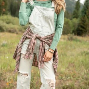 Pink Lily Brynn Light Wash Distressed Denim Women's Overalls